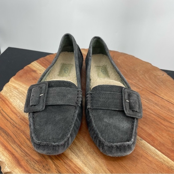 UGG | Retreat gray Sherpa Lined Suede Leather Loafers Moccasin 5767 Women's 5.5 - Picture 2 of 7